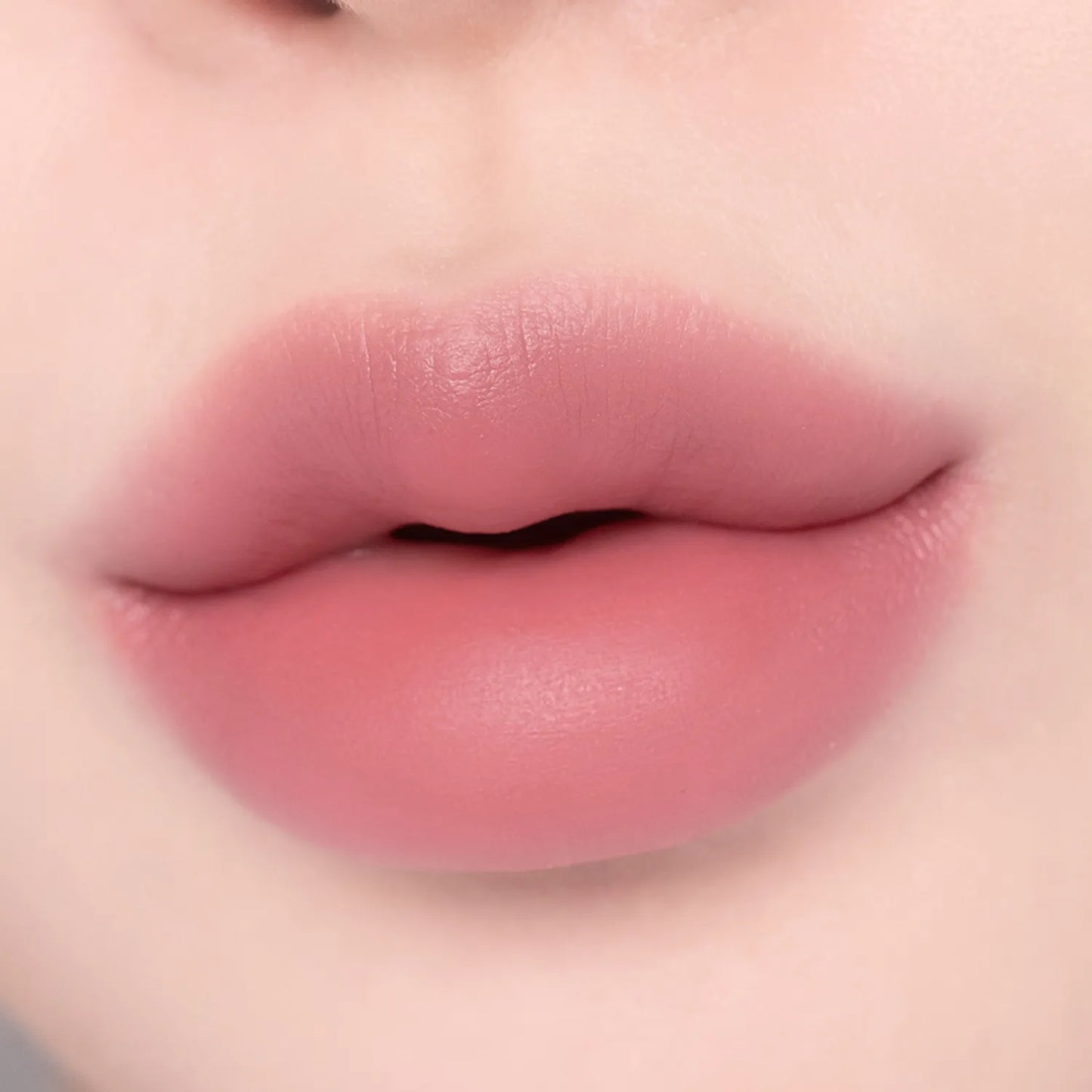 ES.  (VG)COUTURE LIP TINT BLUR VELVET #8